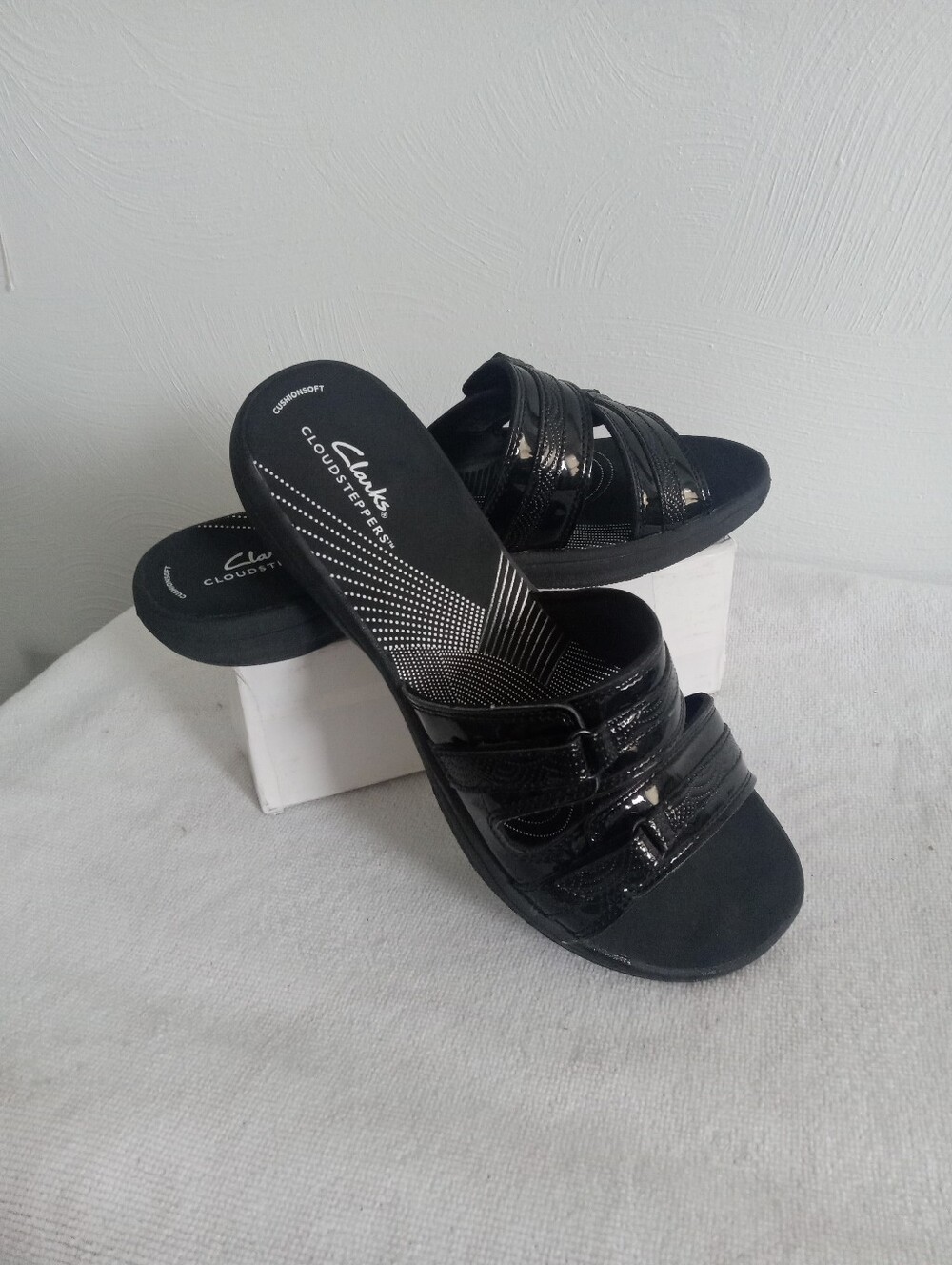Womens Clarks cloud steppers Black sandals Sz 10